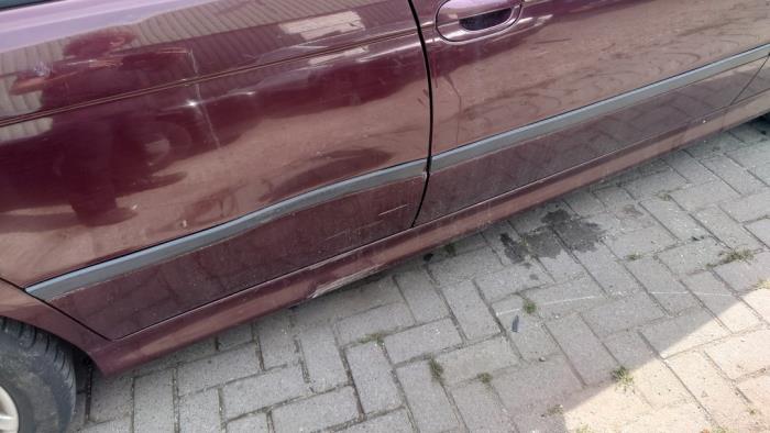 BMW 5 serie 523i 24V Sloopvoertuig (1996, Rood)