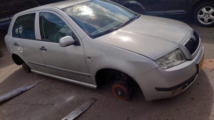 Skoda Fabia 1.4i Sloopvoertuig (2001, Grijs)