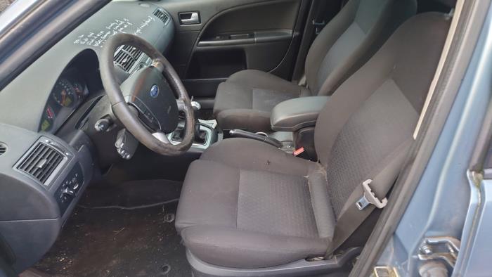 Ford Mondeo III 1.8 16V Sloopvoertuig (2003, Grijs)