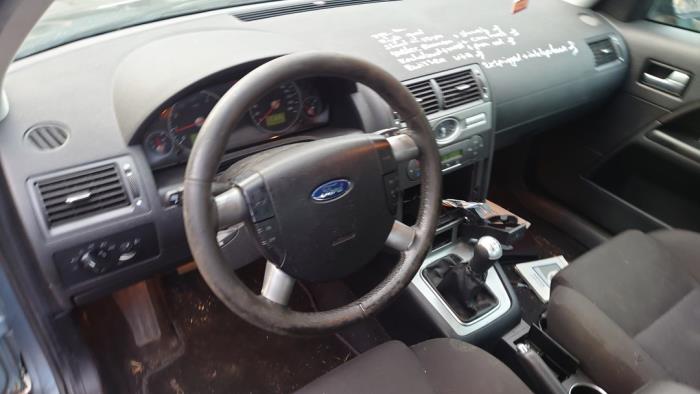 Ford Mondeo III 1.8 16V Sloopvoertuig (2003, Grijs)