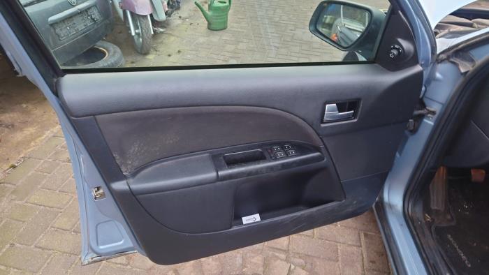 Ford Mondeo III 1.8 16V Sloopvoertuig (2003, Grijs)