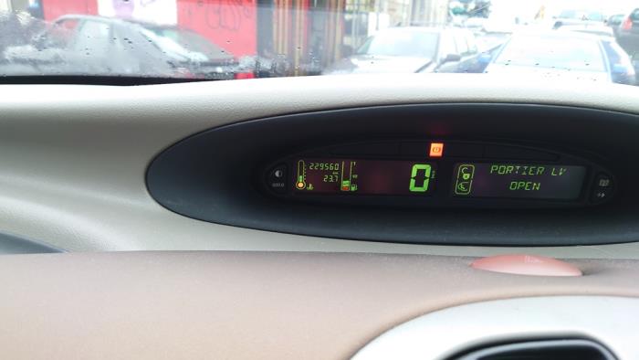 Citroen Xsara Picasso 1.8 16V Sloopvoertuig (2002, Zwart)