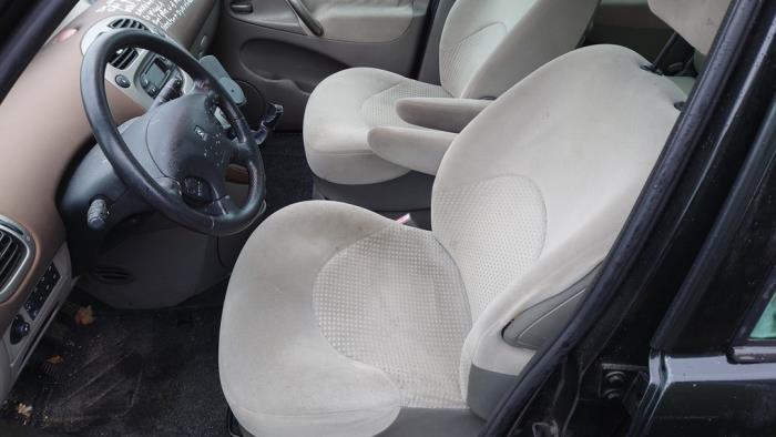 Citroen Xsara Picasso 1.8 16V Sloopvoertuig (2002, Zwart)