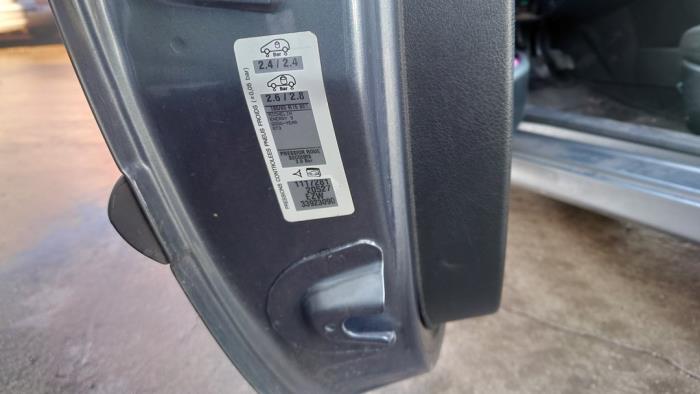 Peugeot 207/207+ 1.4 16V VTi Sloopvoertuig (2007, Grijs)