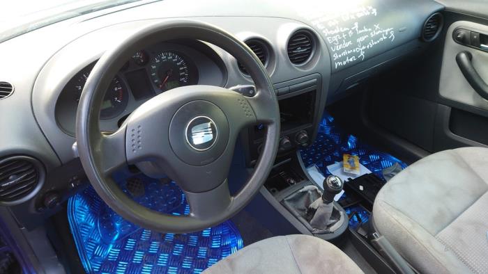 Seat Ibiza III 1.4 16V 75 Sloopvoertuig (2002, Blauw)