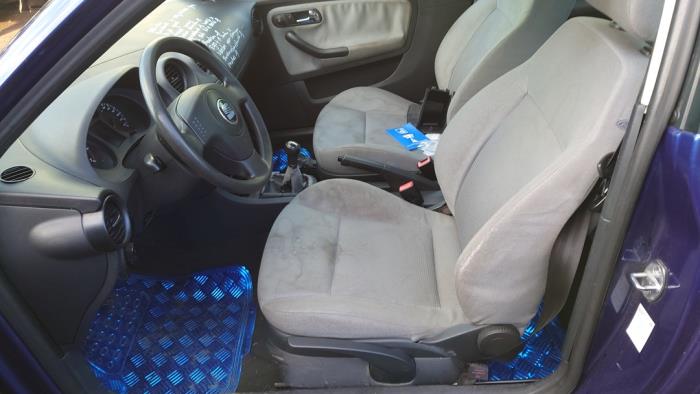 Seat Ibiza III 1.4 16V 75 Sloopvoertuig (2002, Blauw)