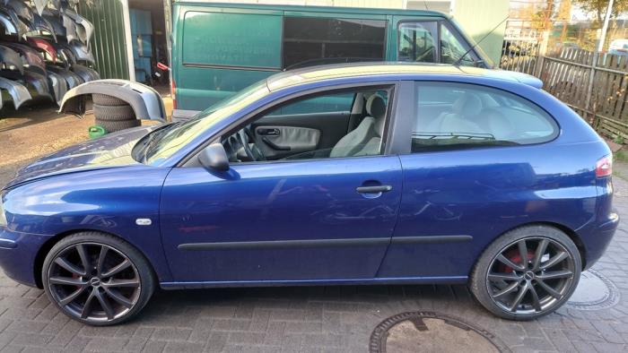 Seat Ibiza III 1.4 16V 75 Sloopvoertuig (2002, Blauw)