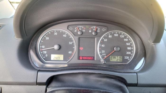 Volkswagen Polo IV 1.4 16V Sloopvoertuig (2002, Blauw)