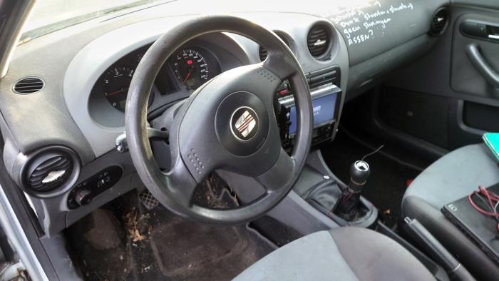 Seat Ibiza III 1.9 TDI 100 Sloopvoertuig (2005, Grijs)