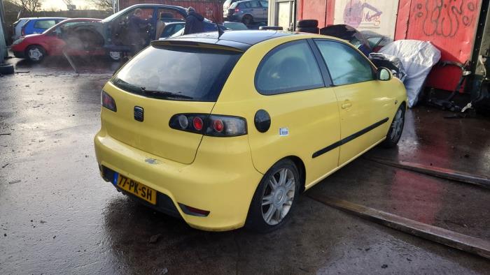 Seat Ibiza III 1.4 16V 75 Sloopvoertuig (2004, Geel)