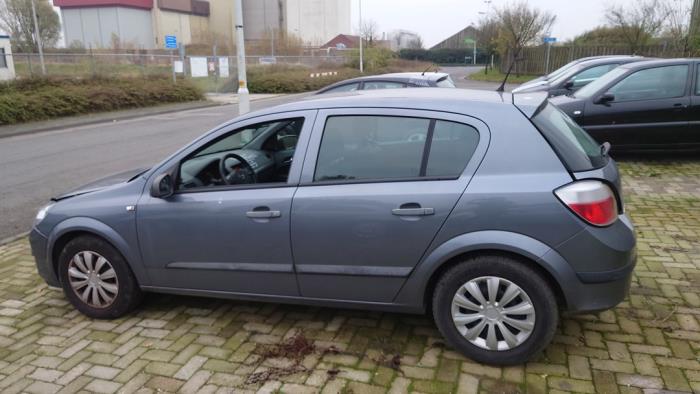 Opel Astra H 1.4 16V Twinport Sloopvoertuig (2006, Grijs)