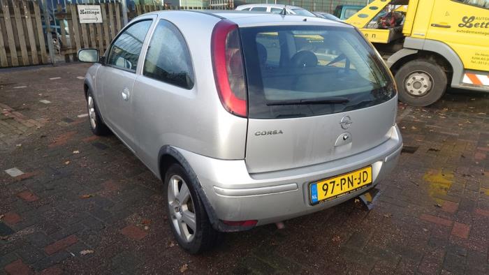 Opel Corsa C 1.2 16V Sloopvoertuig (2004, Grijs)