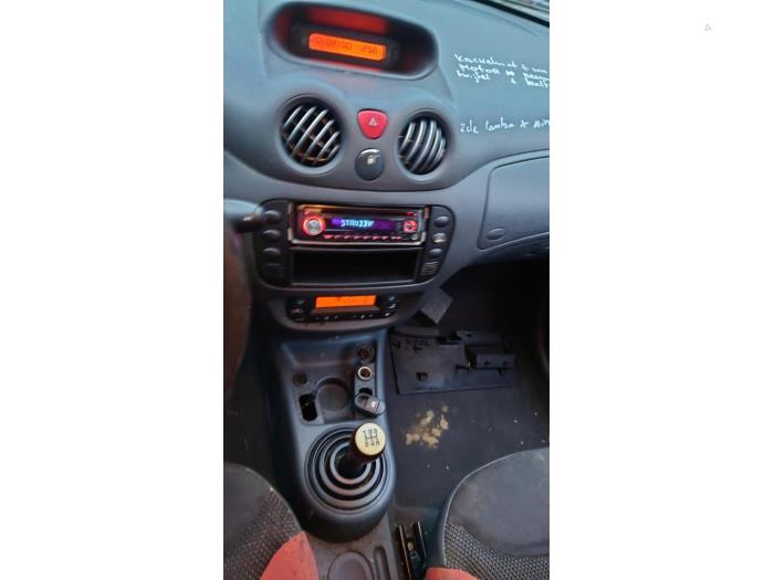 Citroen C2 1.4 Sloopvoertuig (2004, Zwart)