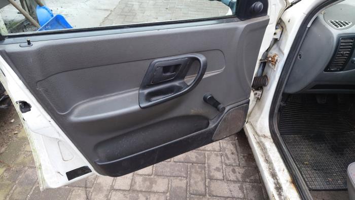 Volkswagen Caddy II 1.9 SDI Sloopvoertuig (2002, Graniet)