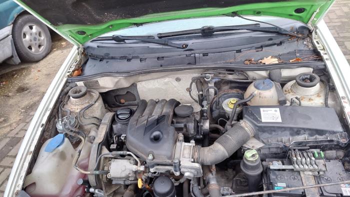 Volkswagen Caddy II 1.9 SDI Sloopvoertuig (2002, Graniet)