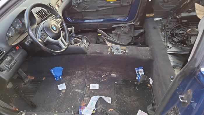 BMW 3 serie 320 Ci 24V Sloopvoertuig (2002, Blauw)