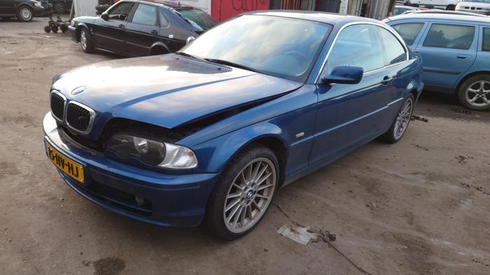 BMW 3 serie 320 Ci 24V Sloopvoertuig (2002, Blauw)
