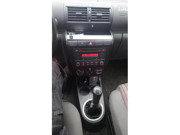 Volkswagen Fox 1.2 Sloopvoertuig (2006, Zwart)