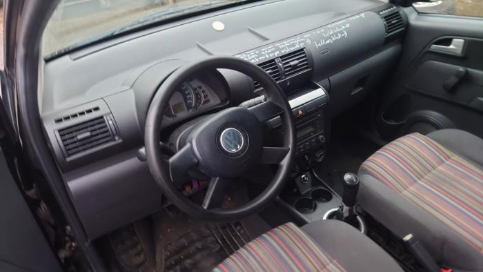 Volkswagen Fox 1.2 Sloopvoertuig (2006, Zwart)