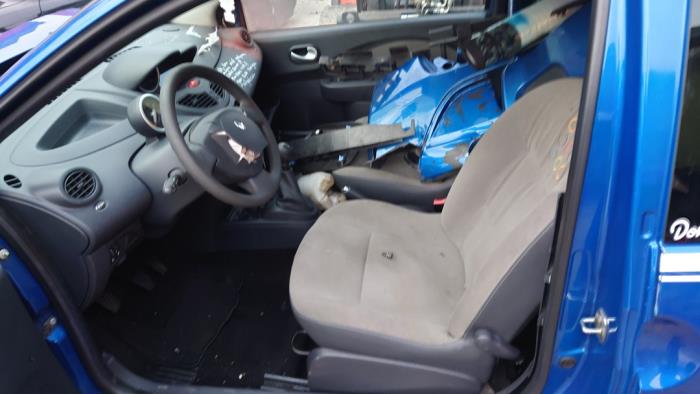 Renault Twingo II 1.2 16V Sloopvoertuig (2011, Blauw)