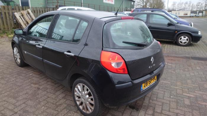 Renault Clio III 1.4 16V Sloopvoertuig (2006, Zwart)