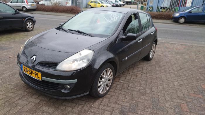 Renault Clio III 1.4 16V Sloopvoertuig (2006, Zwart)