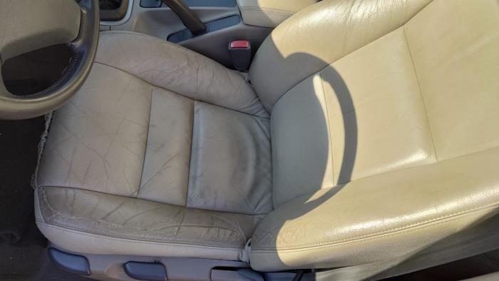 Volvo V40 1.9 D Sloopvoertuig (2004, Grijs)