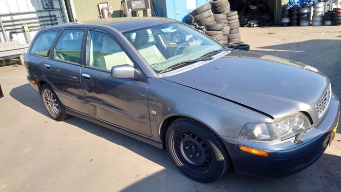 Volvo V40 1.9 D Sloopvoertuig (2004, Grijs)