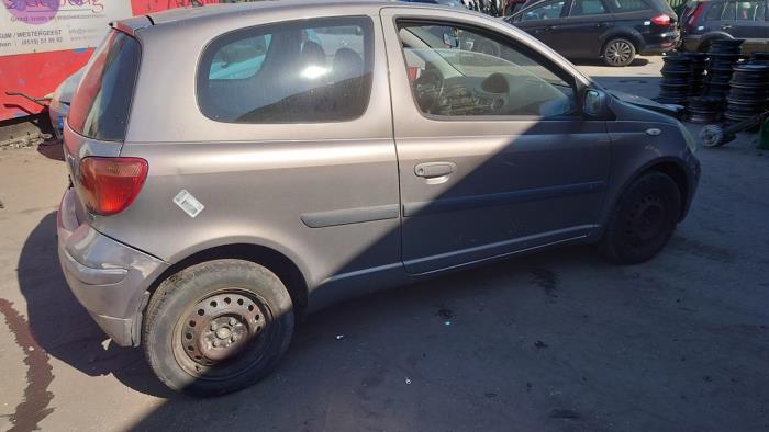 Toyota Yaris 1.0 16V VVT-i Sloopvoertuig (2005, Grijs)