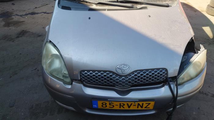 Toyota Yaris 1.0 16V VVT-i Sloopvoertuig (2005, Grijs)
