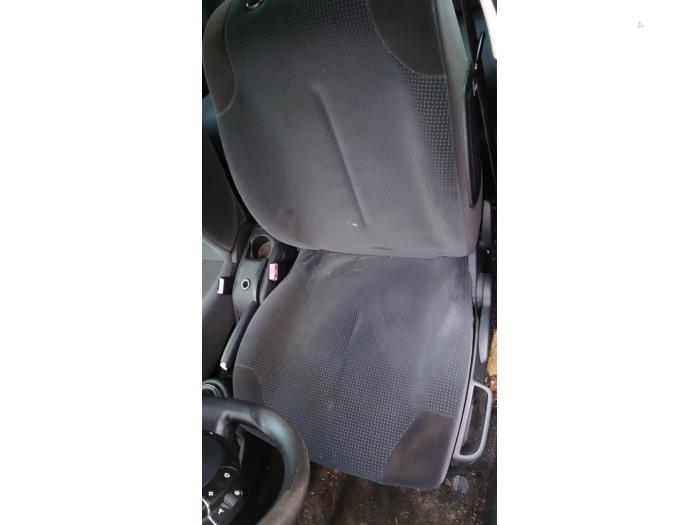 Citroen C4 Berline 1.6 16V Sloopvoertuig (2008, Grijs)