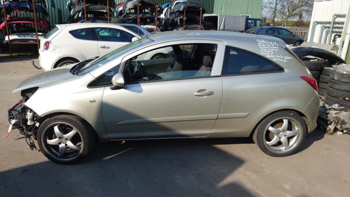 Opel Corsa D 1.3 CDTi 16V ecoFLEX Sloopvoertuig (2007, Beige)