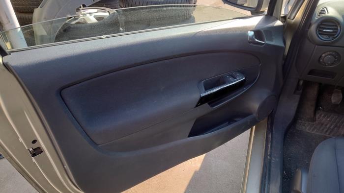 Opel Corsa D 1.3 CDTi 16V ecoFLEX Sloopvoertuig (2007, Beige)