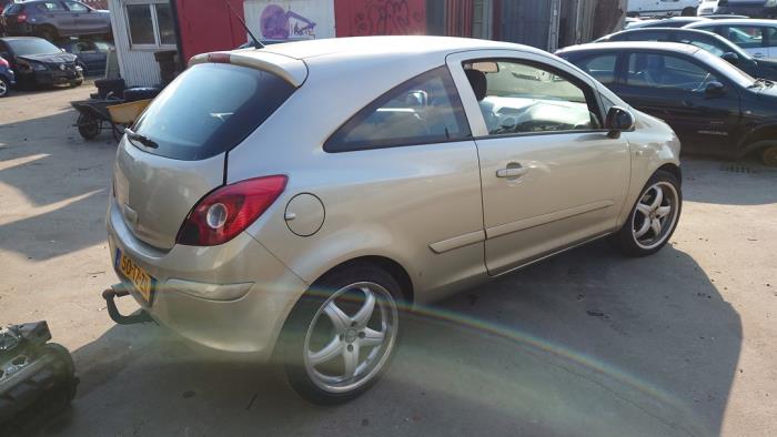 Opel Corsa D 1.3 CDTi 16V ecoFLEX Sloopvoertuig (2007, Beige)