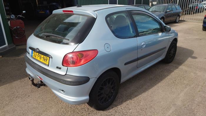 Peugeot 206 1.4 16V Sloopvoertuig (2004, Grijs)