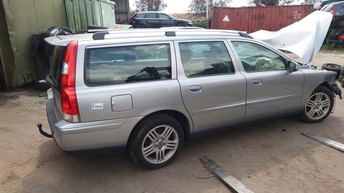 Volvo V70 2.4 20V 140 Sloopvoertuig (2007, Grijs)