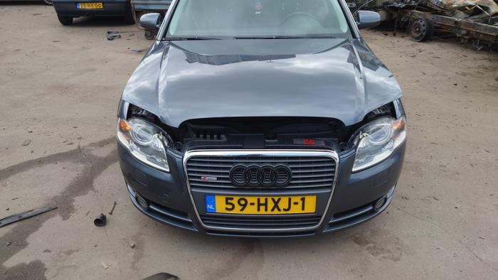 Audi A4 Avant 2.5 TDI 24V Sloopvoertuig (2005, Grijs)