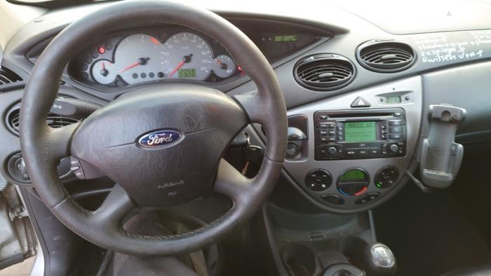 Ford Focus 1 Wagon 1.8 TDdi Sloopvoertuig (2004, Grijs)