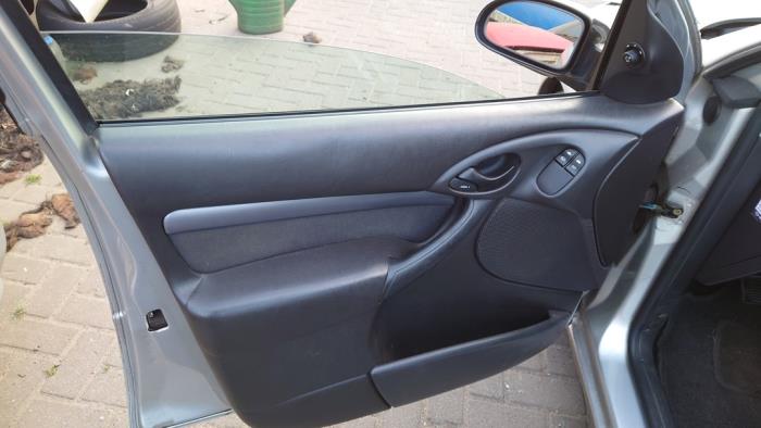 Ford Focus 1 Wagon 1.8 TDdi Sloopvoertuig (2004, Grijs)