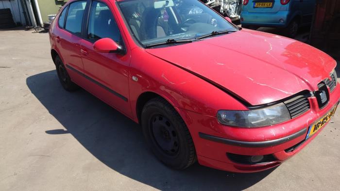 Seat Leon 1.6 16V Sloopvoertuig (2005, Rood)