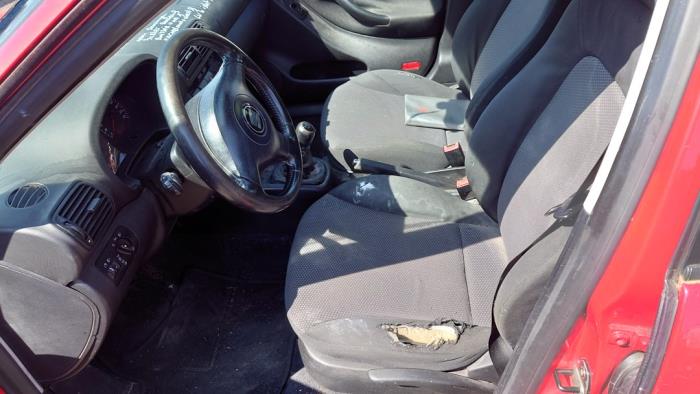 Seat Leon 1.6 16V Sloopvoertuig (2005, Rood)