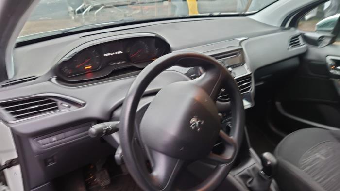 Peugeot 208 I 1.0 Vti 12V PureTech Sloopvoertuig (2014, Wit)