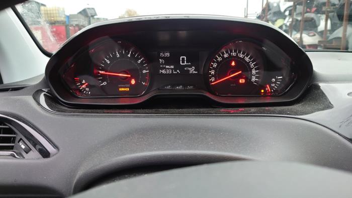 Peugeot 208 I 1.0 Vti 12V PureTech Sloopvoertuig (2014, Wit)