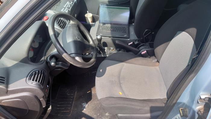 Peugeot 206 1.4 HDi Sloopvoertuig (2005, Grijs)