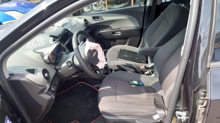 Chevrolet Aveo 1.3 D 16V Sloopvoertuig (2012, Zwart)