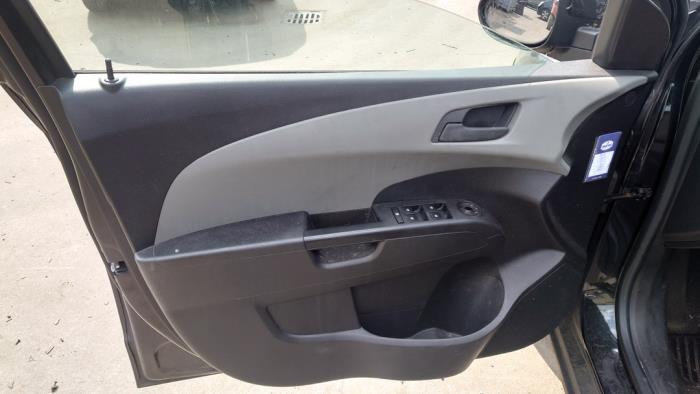 Chevrolet Aveo 1.3 D 16V Sloopvoertuig (2012, Zwart)