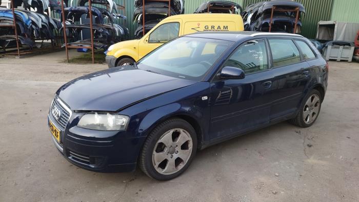 Audi A3 Sportback 1.6 FSI 16V Sloopvoertuig (2006, Blauw)