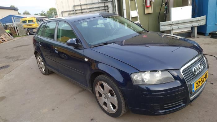 Audi A3 Sportback 1.6 FSI 16V Sloopvoertuig (2006, Blauw)