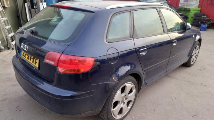 Audi A3 Sportback 1.6 FSI 16V Sloopvoertuig (2006, Blauw)