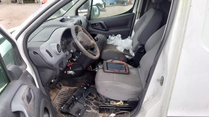 Peugeot Partner 1.6 HDI 75 Phase 1 Sloopvoertuig (2012, Graniet)